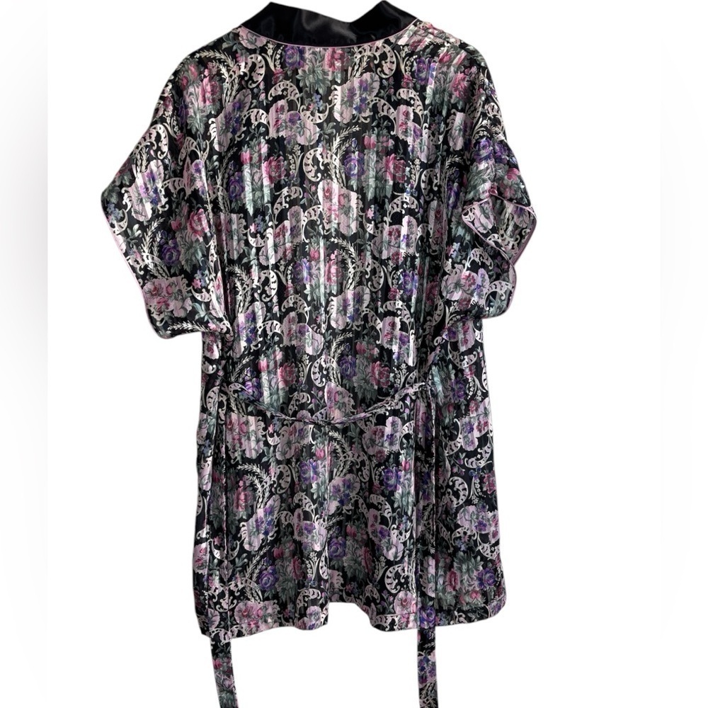 Vintage Val Mode Kimono Robe Medium Floral Black Pink Belted Whimsigoth Coquette - Picture 2 of 10